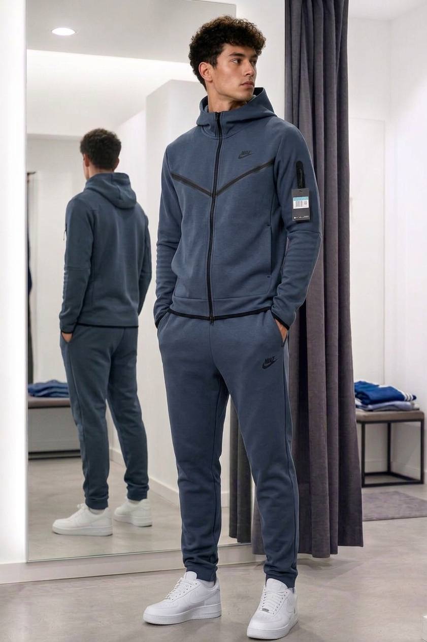Спортивний костюм Nike
